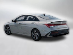 Hyundai Elantra SEL Sport Premium IVT 2026