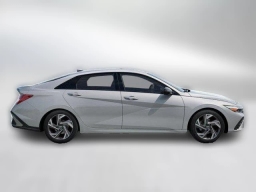 Hyundai Elantra SEL Sport Premium IVT 2026
