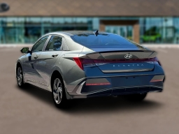 Hyundai Elantra SEL Sport Premium IVT 2026