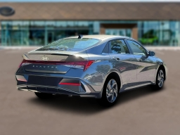 Hyundai Elantra SEL Sport Premium IVT 2026