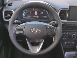Hyundai Venue SE FWD 2026