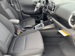 Hyundai Venue SE FWD 2026