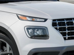 Hyundai Venue SEL FWD 2026