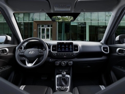 Hyundai Venue SEL FWD 2026