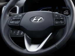 Hyundai Venue SEL FWD 2026
