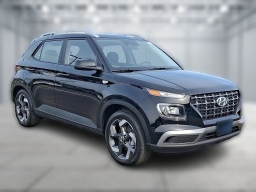 Hyundai Venue SEL FWD 2026