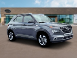 Hyundai Venue SEL FWD w/Two-Tone Roof 2026