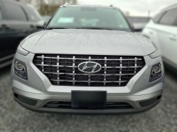 Hyundai Venue SEL FWD 2026