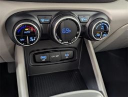 Hyundai Venue SEL IVT 2025