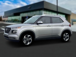 Hyundai Venue SEL FWD 2026