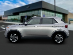 Hyundai Venue SEL FWD 2026