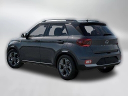 Hyundai Venue SEL FWD w/Two-Tone Roof 2026