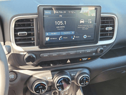 Hyundai Venue SEL FWD 2026