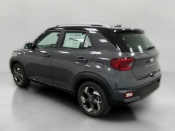 Hyundai Venue SEL FWD w/Two-Tone Roof 2026