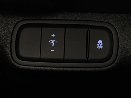 Hyundai Venue SEL FWD w/Two-Tone Roof 2026