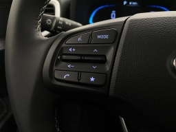 Hyundai Venue SEL FWD w/Two-Tone Roof 2026