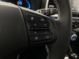 Hyundai Venue SEL FWD w/Two-Tone Roof 2026