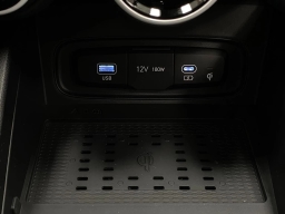 Hyundai Venue SEL FWD w/Two-Tone Roof 2026