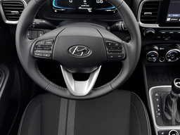 Hyundai Venue SEL FWD 2026