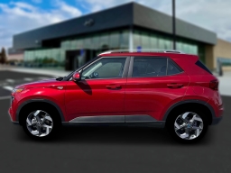 Hyundai Venue SEL FWD 2026