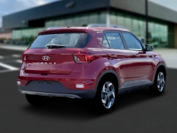 Hyundai Venue SEL FWD 2026