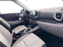 Hyundai Venue SEL FWD 2026