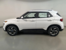 Hyundai Venue SEL FWD 2026
