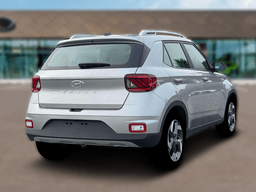 Hyundai Venue SEL FWD 2026