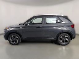 Hyundai Venue SEL FWD w/Two-Tone Roof 2026