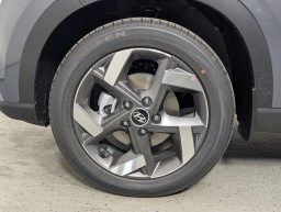 Hyundai Venue SEL FWD w/Two-Tone Roof 2026