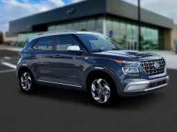 Hyundai Venue SEL FWD w/Two-Tone Roof 2026