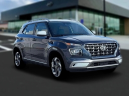 Hyundai Venue SEL FWD w/Two-Tone Roof 2026