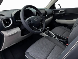 Hyundai Venue SEL FWD w/Two-Tone Roof 2026