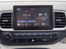 Hyundai Venue SEL FWD w/Two-Tone Roof 2026