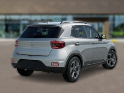 Hyundai Venue SEL FWD 2026
