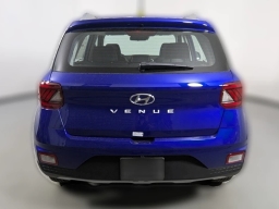 Hyundai Venue Limited IVT 2025
