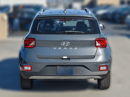 Hyundai Venue SEL FWD 2026