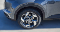 Hyundai Venue SEL FWD 2026