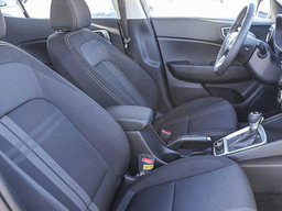 Hyundai Venue SEL FWD 2026