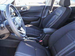 Hyundai Venue SEL FWD 2026