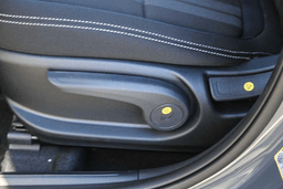 Hyundai Venue SEL FWD 2026