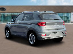 Hyundai Venue SEL FWD 2026