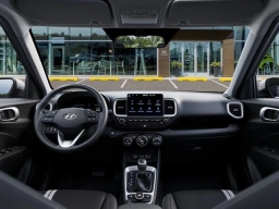 Hyundai Venue SEL FWD 2026