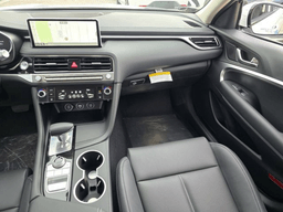 Genesis G70 2.5T RWD 2026