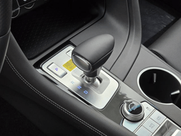 Genesis G70 2.5T RWD 2026