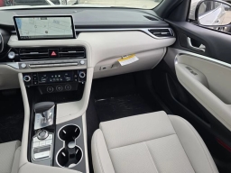 Genesis G70 2.5T RWD 2026