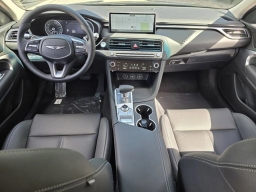 Genesis G70 2.5T RWD 2026
