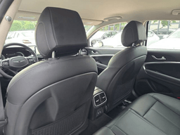 Genesis G70 2.5T RWD 2026