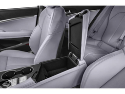 Genesis G70 2.5T RWD 2026