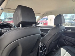 Genesis G70 2.5T RWD 2026